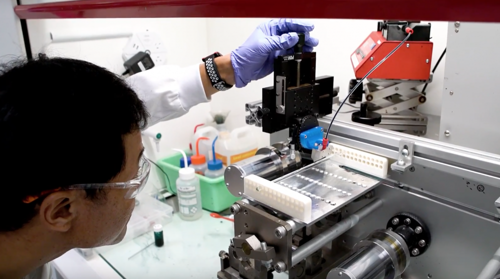 Scientist develops perovskite cells in the laboratory