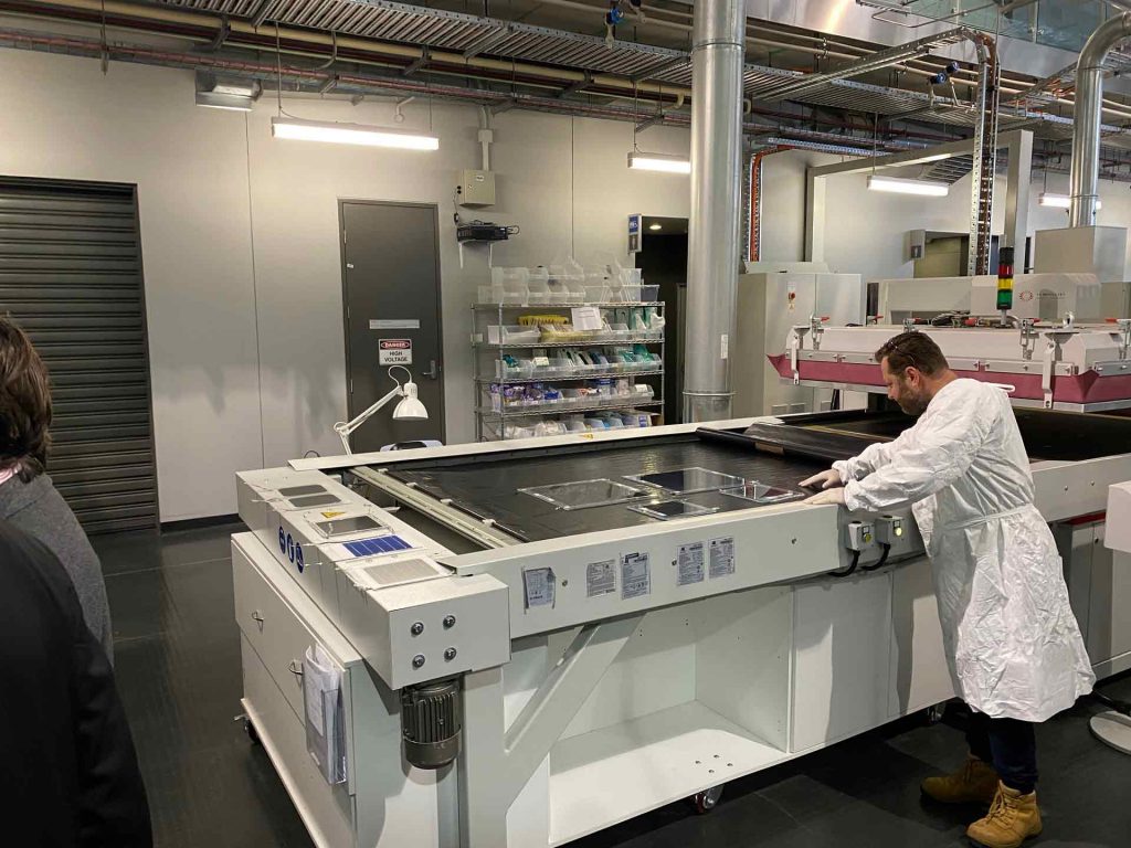 Solar Physics Lab Bright future for Australian solar PV research - Australian Renewable ...